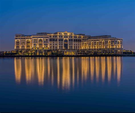 hotel versace depliant|palazzo versace dubai.